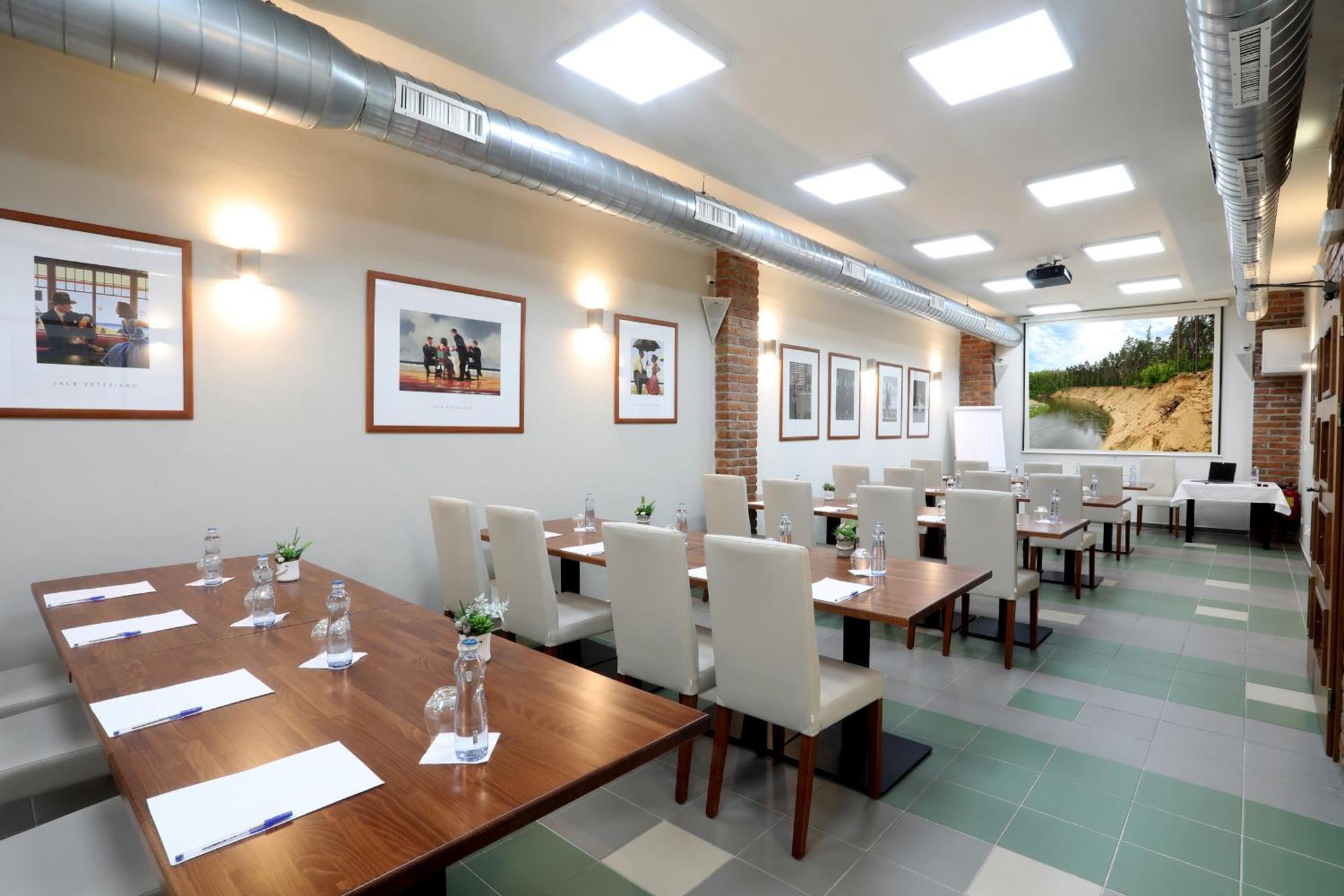 Hotel Pod Vezi Strážnice Екстериор снимка