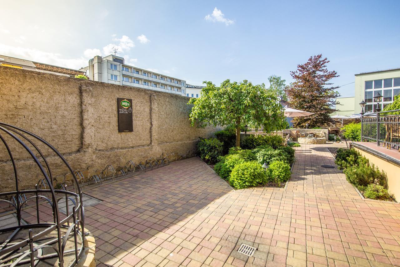 Hotel Pod Vezi Strážnice Екстериор снимка